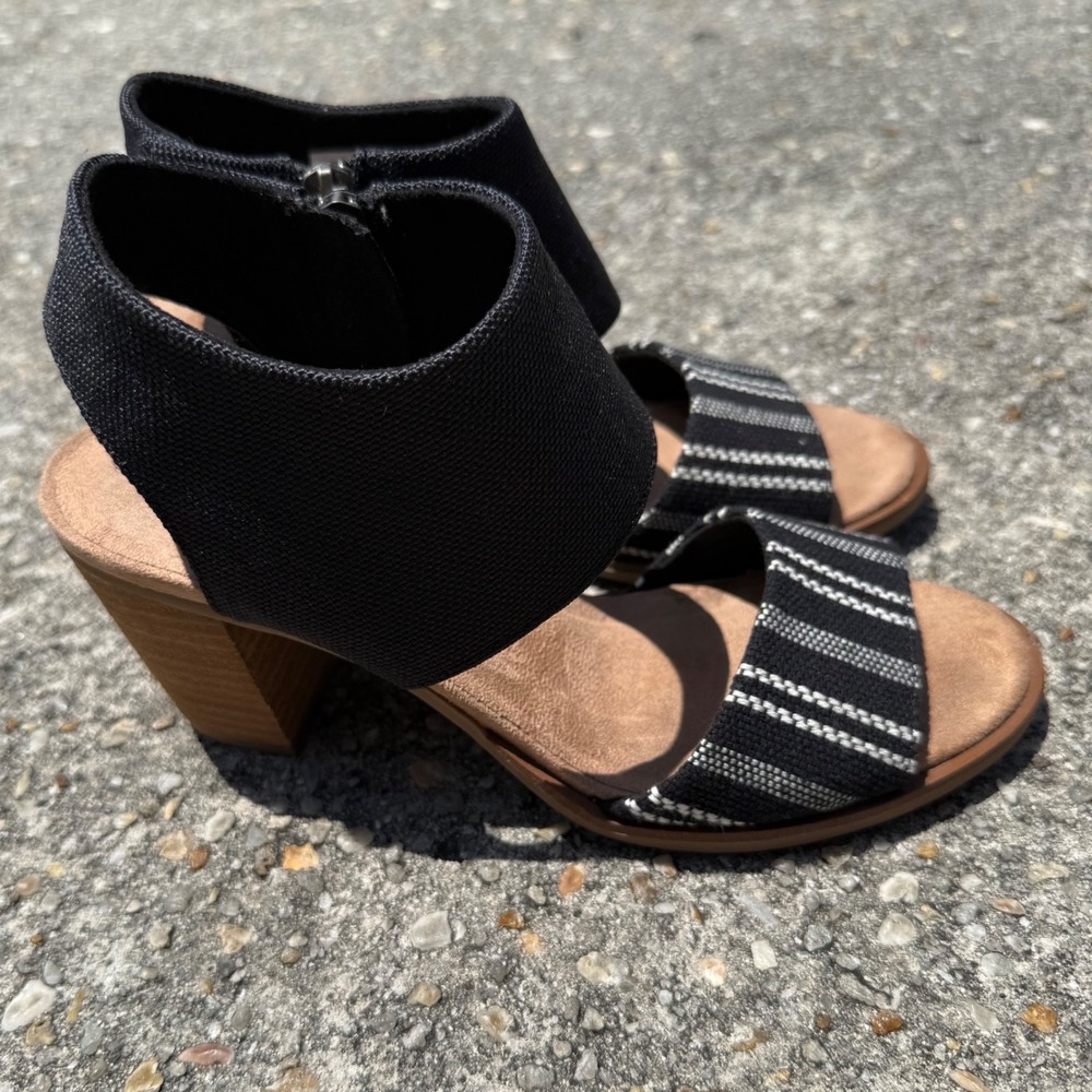 TOMS Majorca Block Heel Sandals Black White Stripe Ankle Zip Women's 7